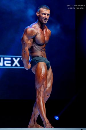 CLASSIC PHYSIQUE +178